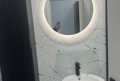 Apartament cu 3 camere decomandat, mobilat în Central