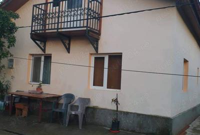 Casă cu 4 camere cu Teren 1850 Mp în Sitaru - 4