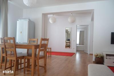 Apartament cu 3 camere decomandat în Poiana Țapului - 1