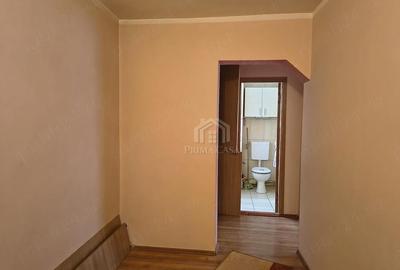 Apartament cu 2 camere decomandat în Micro 5 - 1