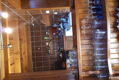 Casă cu 5 camere cu Teren 2345 Mp în Breaza - 9