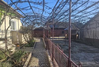 Casă cu 2 camere în Hărău - 9