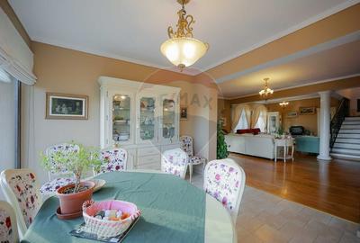 Casa / Vila cu 5 camere de vanzare in zona Dealuri Oradea - 7