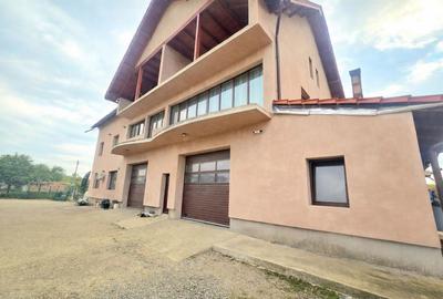 Casă cu 4 camere în Central - 3