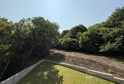 Case cuplate la liziera padurii , ideale pentru 2 familii ! - 36