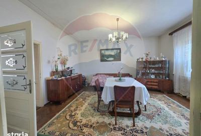 Casă cu 3 camere cu Teren 655 Mp în Central - 11