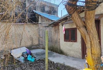 Casă cu 4 camere cu Canalizare în Apollo - 13