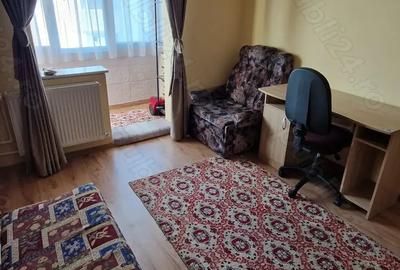 Vand apartament 2 camere, zona centrala - 4