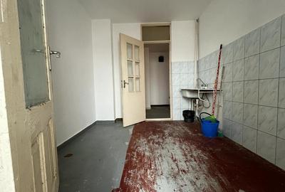 Apartament 2 camere etajul 4 cu POD SPITAL JUDETEAN TL - 9