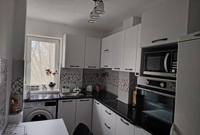 Apartament cu 2 camere semidecomandat în Central - 1