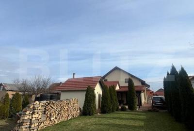 Casă cu 5 camere cu Garaj în Lazuri