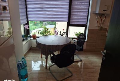 Apartament cu 2 camere decomandat în Central - 2