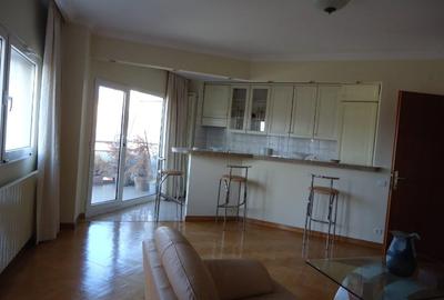 Apartament cu 3 camere semidecomandat, mobilat în Primăverii - 1