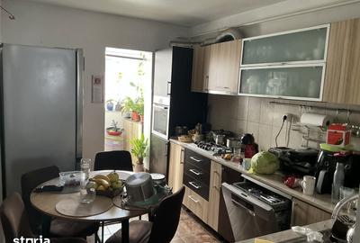 Apartament cu 3 camere decomandat în Dacia - 3