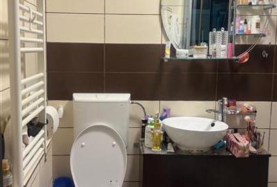 Apartament cu 3 camere semidecomandat, mobilat în Tei - 3