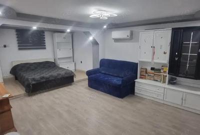 Casă cu 3 camere cu Teren 1558 Mp în Central - 1