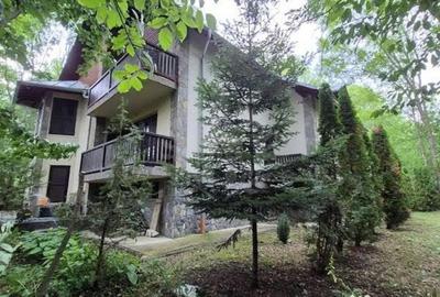 Casă cu 7 camere cu Teren 916 Mp în Cornu - 3