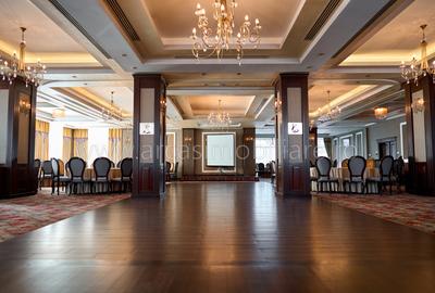 Https://www.storia.ro/ro/oferta/hotel-restaurant-de-vanzare-in-sibiu-afacere-la- - 3