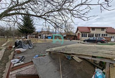 Casă cu 6 camere cu Teren 2400 Mp în Bartolomeu - 1