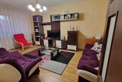 Apartament cu 3 camere decomandat, mobilat în Gorjului