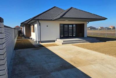 Casă cu 4 camere în Central - 3