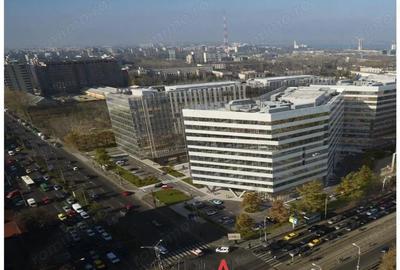 Spațiu comercial, în Politehnica - 7