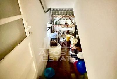 Casă individuală cu 7 camere cu Canalizare în Central - 14