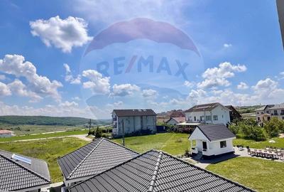 Apartament cu 2 camere decomandat în Băile Felix