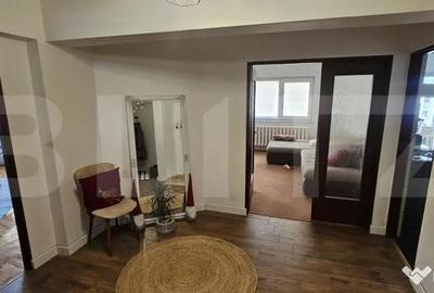 Apartament cu 5 camere decomandat în Trident - 2