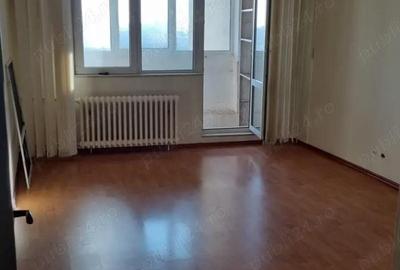 Apartament cu 3 camere decomandat în Pantelimon