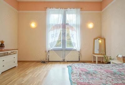 Apartament cu 3 camere de inchiriat in zona Centrul Istoric - 1