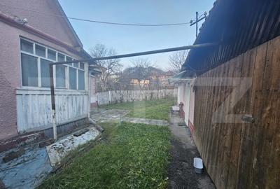 Casă cu 2 camere cu Teren 637 Mp în Central