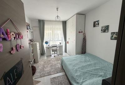 Apartament cu 4 camere decomandat, mobilat în Politehnica - 1