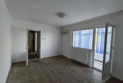 Apartament 3 camere decomandat - 13