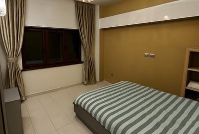 Apartament 2 camere, etaj parter cu curte interioară, metrou OBOR - 11