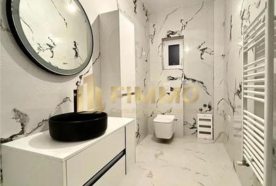 Casă cu 4 camere cu Canalizare în Ipotești