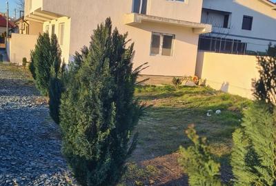 Casă cu 4 camere cu Canalizare în Central - 12