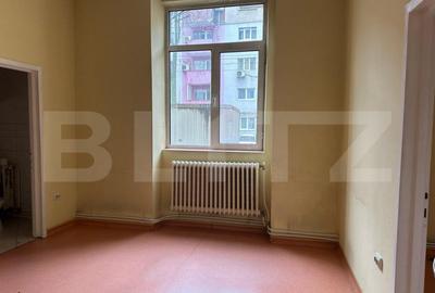 Spațiu comercial, de 330 mp, în Central