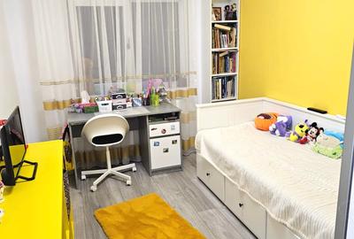 Casă cu 4 camere cu Canalizare în Titan - 11