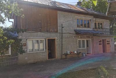 Casă cu 2 camere cu Teren 530 Mp în Vișeu de Jos - 2