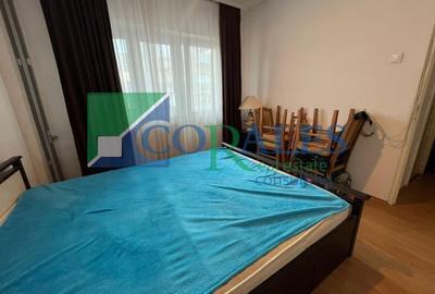 Apartament cu 3 camere decomandat în Aradului - 5