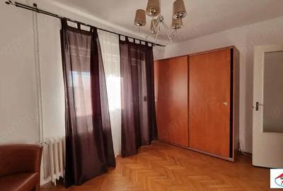 Apartament ultracentral 3 camere cu garaj si beci - 4