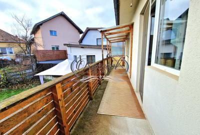 Locuinta spatioasa la etajul unei case, Someseni - 12