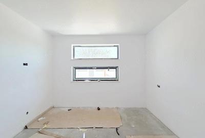 Casă cu Teren 450 Mp în Costi