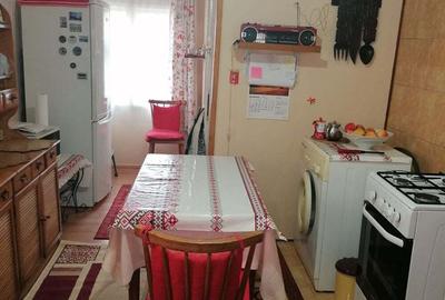 Casă cu 4 camere în Micro 1 - 1