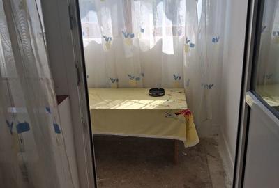 Garsonieră decomandată în 23 August - 2