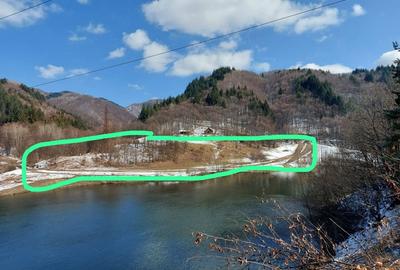 Teren de 8000 mp, în Cloșani - 1