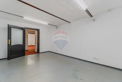 Apartament cu 5 camere în Centrul Civic - 18