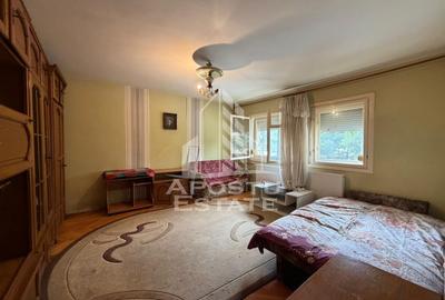 Apartament cu 2 camere decomandat, mobilat în Steaua