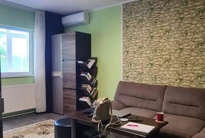 Ap. 2 camere decomandat, etaj 3 din 4, Micro 20 - 2